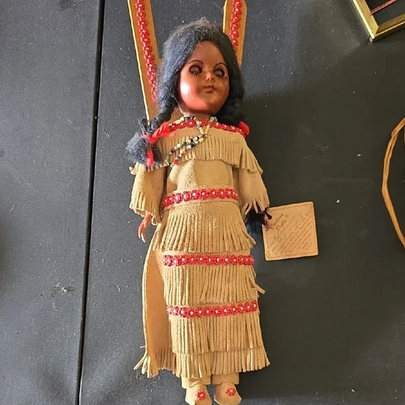 beaded doll dress Exceptional Sioux Doll  Cisco's Gallery